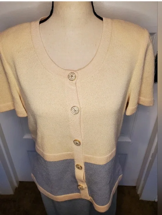 St. John Collection Marie Gray Vintage Skirt Set - Picture 3 of 5